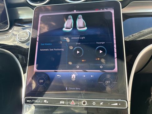 Used 2024 Mercedes-Benz C 300 Sedan image 31