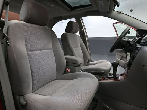 Used 2005 Toyota Corolla LE FWD image 39