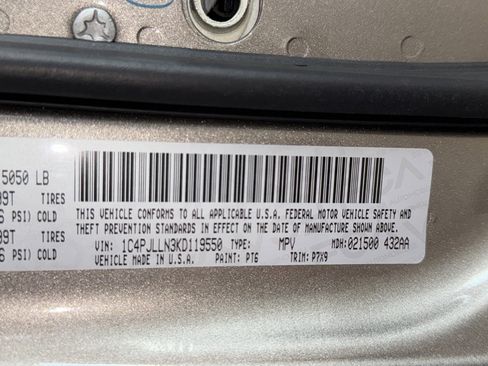Used 2019 Jeep Cherokee Latitude Plus image 36