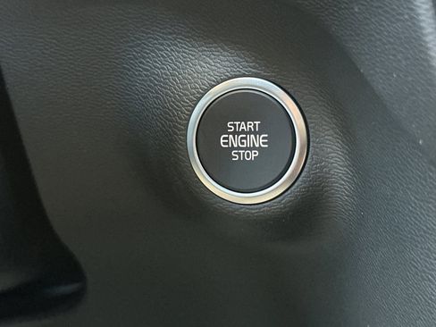 New 2026 Volvo XC40 B5 Core image 20