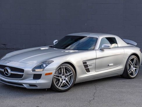 Used 2011 Mercedes-Benz SLS AMG Coupe image 6
