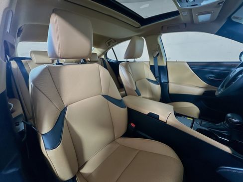 Certified 2025 Lexus ES 300h F Sport image 26