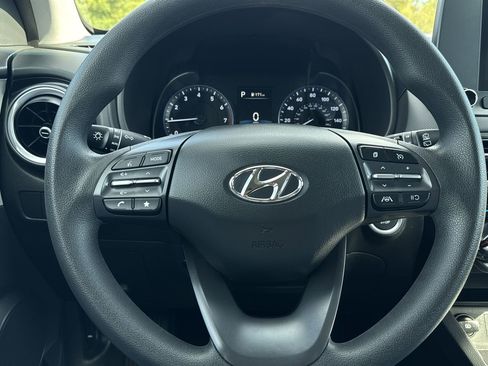 Used 2022 Hyundai Kona SEL w/ Cargo Package image 15