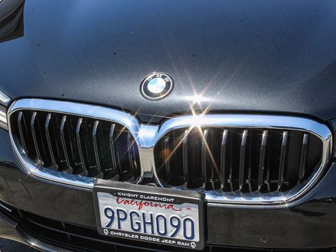 Used 2021 BMW 540i w/ Premium Package RWD image 6