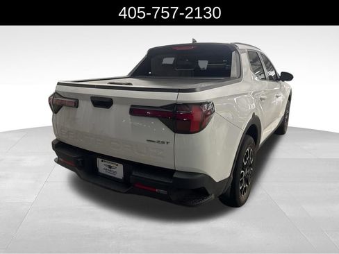 Used 2022 Hyundai Santa Cruz SEL Premium image 3