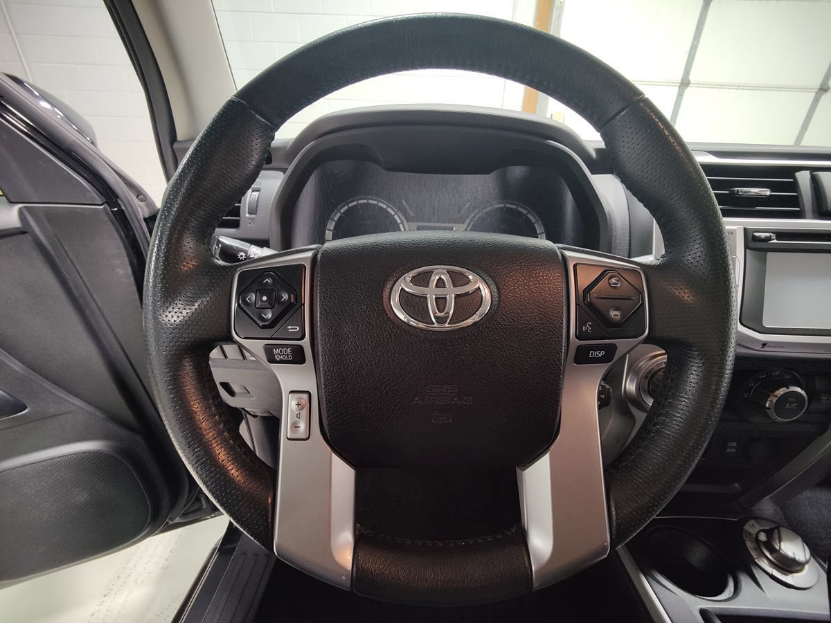 Used 2019 Toyota 4Runner SR5 Premium AWD/4WD image 32