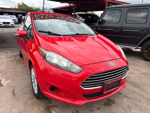 Used 2015 Ford Fiesta SE FWD image 9