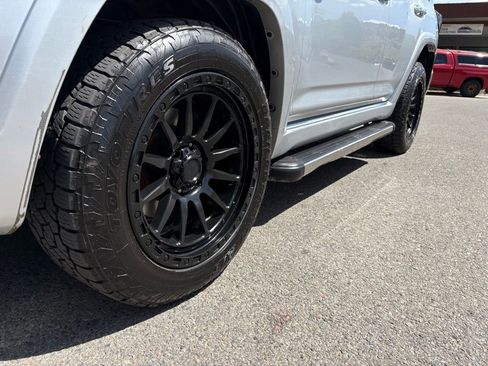 Used 2012 Toyota 4Runner Limited AWD/4WD image 14