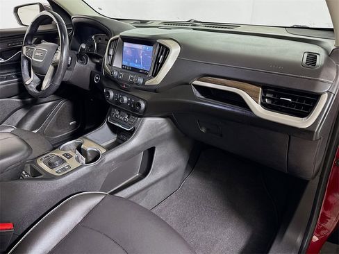 Used 2019 GMC Terrain Denali w/ Advanced Safety Package image 29