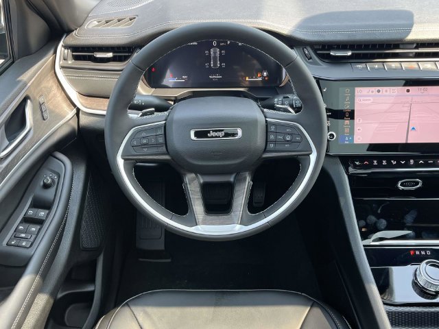 New 2026 Jeep Grand Cherokee Limited w/ Limited Altitude Package RWD image 15