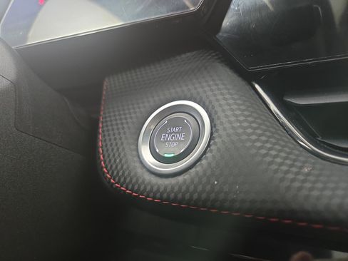 Used 2025 Chevrolet Equinox RS image 25