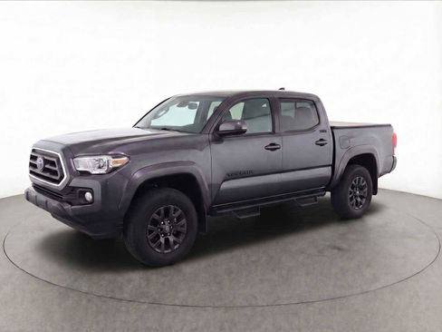 Used 2020 Toyota Tacoma SR5 image 1