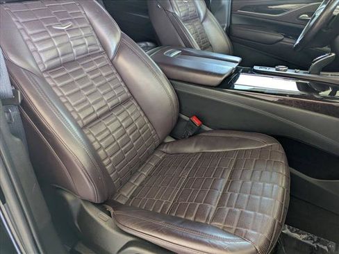 Used 2022 Cadillac Escalade Sport Platinum w/ LPO, ONYX Package AWD/4WD image 21