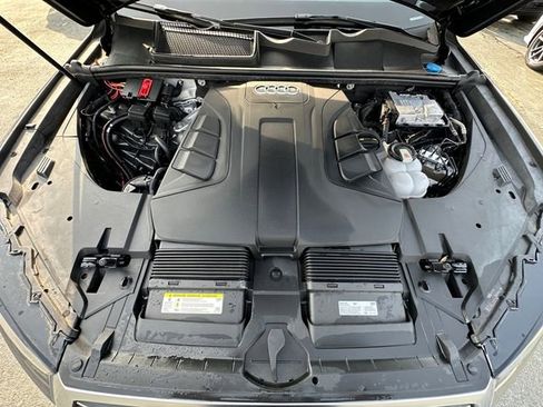 Used 2019 Audi Q7 3.0T Prestige AWD/4WD image 31