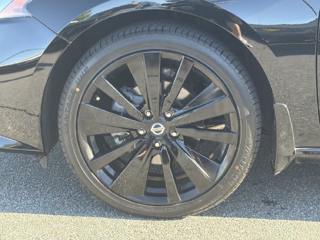 Certified 2022 Nissan Altima 2.5 SR w/ Midnight Edition Package AWD/4WD image 13