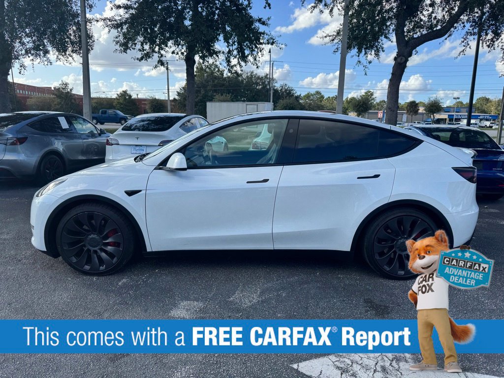 Used 2024 Tesla Model Y Performance AWD/4WD image 2