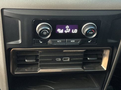 Used 2024 GMC Hummer EV 3X w/ Extreme Off-Road Package image 43