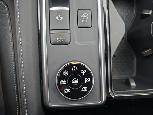 New 2026 Nissan Pathfinder SL AWD/4WD image 28