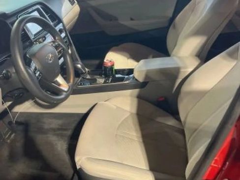 Used 2018 Hyundai Sonata SE FWD image 3