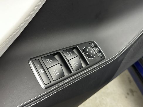 Used 2020 Tesla Model S Performance image 12