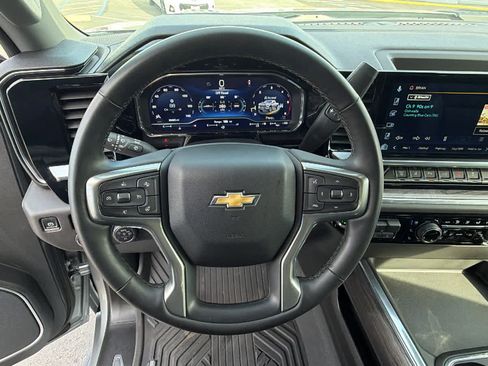 Used 2024 Chevrolet Silverado 2500 LTZ w/ LTZ Plus Package AWD/4WD image 18
