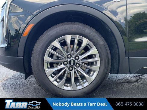 Used 2025 Cadillac XT4 Premium Luxury FWD image 18