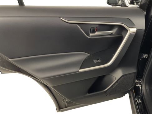 Used 2023 Toyota RAV4 XLE w/ Convenience Package image 17