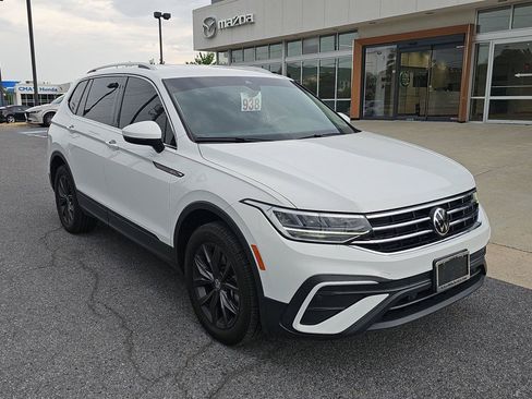 Used 2022 Volkswagen Tiguan SE AWD/4WD image 1