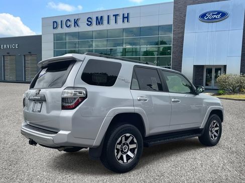 Used 2024 Toyota 4Runner TRD Off-Road Premium image 6