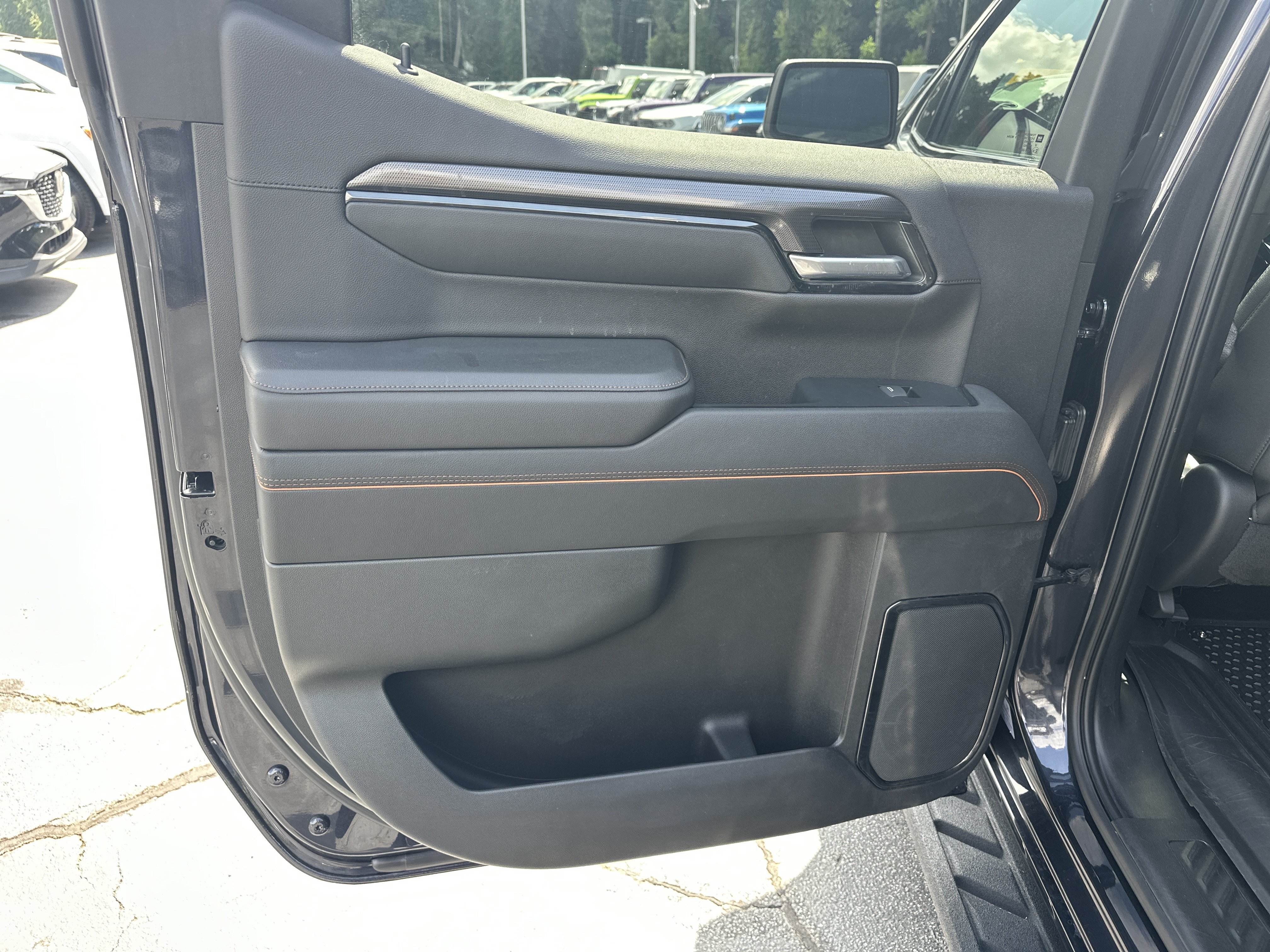 Used 2023 GMC Sierra 1500 AT4 w/ AT4 Premium Package AWD/4WD image 23