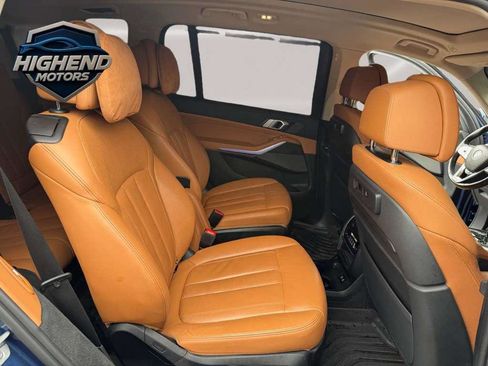 Used 2021 BMW X7 xDrive40i w/ Premium Package image 29