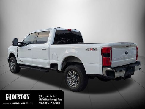 Used 2024 Ford F250 Lariat image 5