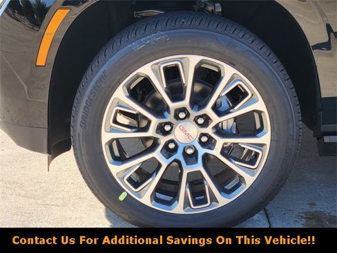 New 2026 GMC Yukon Denali w/ Sun & Power Step Package image 7