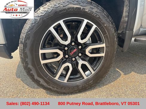 Used 2024 GMC Sierra 1500 AT4 w/ Technology Package AWD/4WD image 29