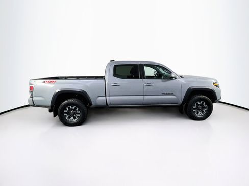 Used 2021 Toyota Tacoma TRD Off-Road AWD/4WD image 4