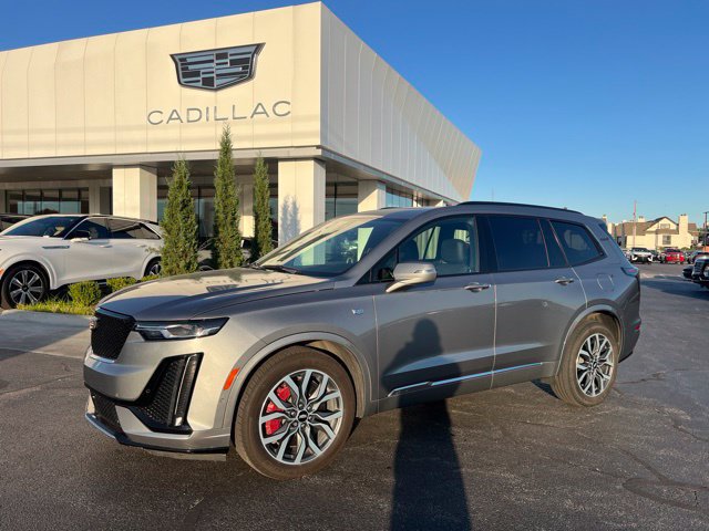 Used 2024 Cadillac XT6 Sport w/ Technology Package AWD/4WD image 1