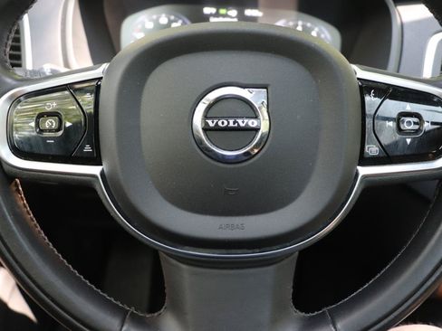 Used 2021 Volvo XC90 T6 Momentum AWD/4WD image 12