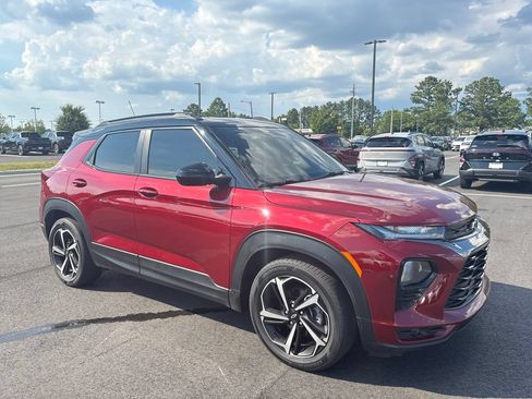 Used 2022 Chevrolet TrailBlazer RS w/ Sun and Liftgate Package FWD image 29