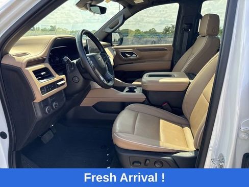 Used 2023 Chevrolet Tahoe Premier RWD image 2