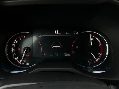 Used 2025 Toyota RAV4 XLE image 38