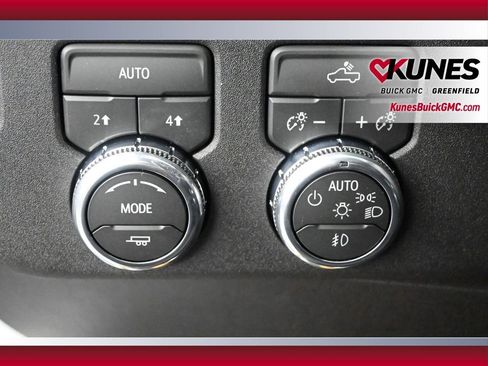 New 2026 GMC Sierra 1500 Elevation image 31