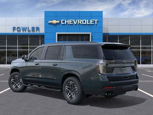 New 2026 Chevrolet Suburban Z71 w/ Comfort Package AWD/4WD image 3