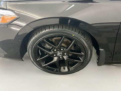 Used 2024 Honda Civic Sport image 11