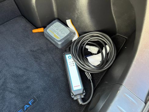 Used 2015 Nissan Leaf S w/ Charge Package image 20