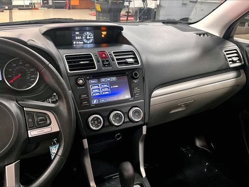 Used 2018 Subaru Forester 2.5i w/ Alloy Wheel Package image 7
