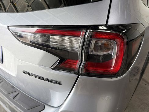 Certified 2025 Subaru Outback Onyx Edition image 11