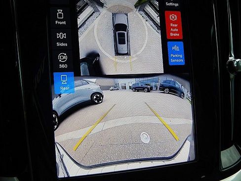 New 2026 Volvo V60 B5 Cross Country Plus w/ Climate Package image 20