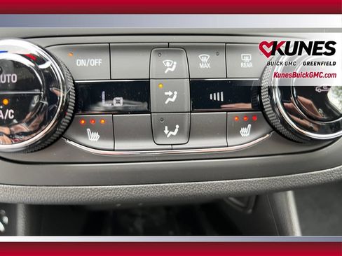New 2026 Buick Envista Sport Touring w/ Convenience I Package FWD image 32