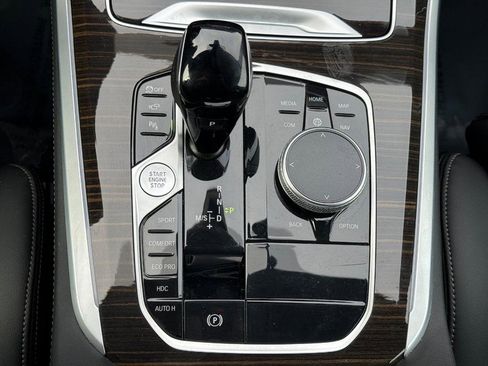 Used 2023 BMW X5 xDrive40i w/ Premium Package image 25