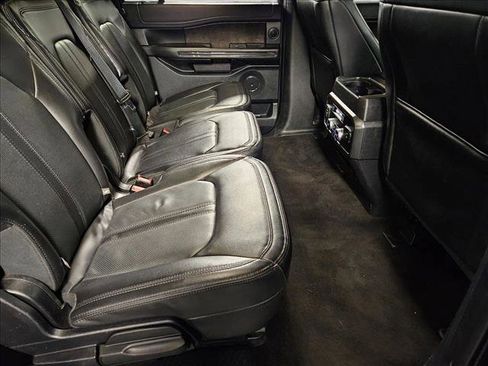 Used 2021 Ford Expedition Max Limited image 18
